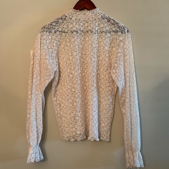 Lace blouse - Picture 2 of 4
